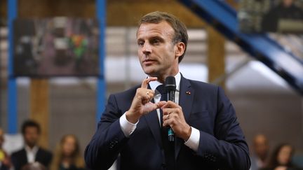 Emmanuel Macron, le 10 septembre 2019 à&nbsp;Bonneuil-sur-Marne (Val-de-Marne). (LUDOVIC MARIN / AFP)