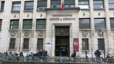 La faculté de médecine de l'université&nbsp;Paris-Descartes, en novembre 2019. (JULIEN DUFFE / MAXPPP)