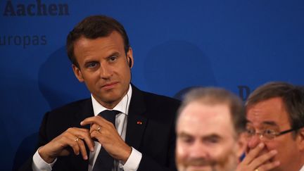 Emmanuel Macron à Aix-la-Chapelle, le 10 mai 2018. (PATRIK STOLLARZ / AFP)