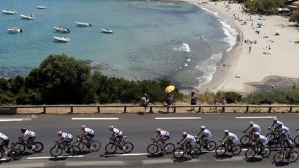 Le peloton du Tour de France. (JOEL SAGET / AFP)