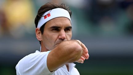 Après avoir renoncé au tournoi olympique de Tokyo, Roger Federer a annoncé ne pas participer&nbsp;aux Masters 1000&nbsp;de Toronto et Cincinnati.&nbsp; (GLYN KIRK / AFP)