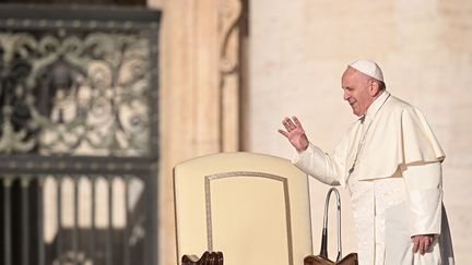 Vatican : le pape François lève le secret pontifical dans le cas d'abus sexuels