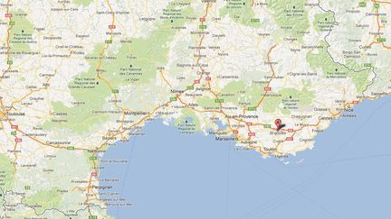 Dimanche apr&egrave;s-midi, deux enfants de 9 et 12 ans ont provoqu&eacute; un incendie dans une &eacute;cole de Brignoles (Var), a indiqu&eacute; l'AFP le 14 janvier 2013. (GOOGLE MAPS / FRANCETV INFO)