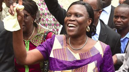 Le retour triompal de Simone Gbagbo à son domicile d'Abidjan. L'ex-première dame a été libérée le 8 août 2018 après 7 ans de prison. (Photo AFP/Issouf Sanogo)