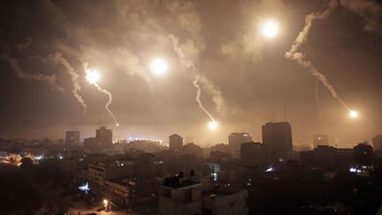 &nbsp; (Les bombardements israéliens n'ont pas cessé ce mardi © Khalil Hamra/AP/SIPA)