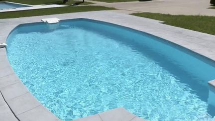 Consommation : les ventes de piscines individuelles explosent dans l'Hexagone