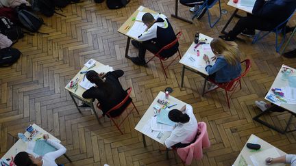 En 2019, le coût moyen de chaque candidat au baccalauréat s'élève à 80 euros. (Photo d'illustration) (FREDERICK FLORIN / AFP)