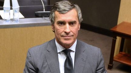 L'ancien ministre du Budget J&eacute;r&ocirc;me Cahuzac interrog&eacute; par la commission d'enqu&ecirc;te parlementaire, &agrave; l'Assembl&eacute;e nationale, sur&nbsp;l'affaire de son compte en Suisse, le 26 juin 2013. (LIONEL BONAVENTURE / AFP)