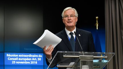 Michel Barnier lors d'une conférence de presse au Conseil de l'Europe, à Bruxelles, le 25 novembe 2018.&nbsp; (JOHN THYS / AFP)