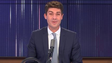 Aurélien Pradié, secrétaire général du parti Les Républicains, invité de franceinfo mercredi 14 octobre 2020.
 (FRANCEINFO / RADIOFRANCE)