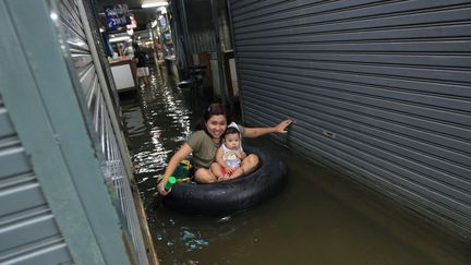 Cette situation dramatique devrait encore durer de quatre &agrave; six semaines. (NARONG SANGNAK / EPA / MAXPPP)