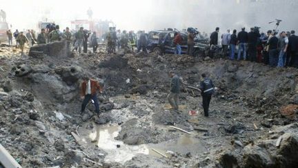 Le cratère après l'attentat à la camionnette piégée qui a coûté la vie à Rafic Hariri le 14 février 2011 à Beyrouth (AFP/ANWAR AMRO)