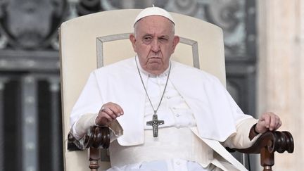 Le pape François, place Saint-Pierre au Vatican, le 20 septembre 2023. (TIZIANA FABI / AFP)