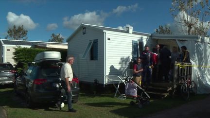 Alors que la plupart des campings sont fermés au bord de mer, certains établissements prolongent leur ouverture durant les vacances de la Toussaint en attirant leurs clients les plus fidèles. (CAPTURE D'ÉCRAN FRANCE 3)