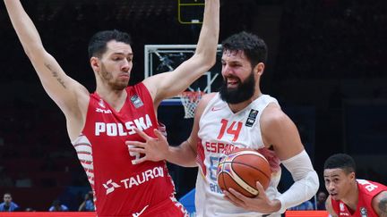 Aaron Cel, ici en défense sur Nikola Mirotic, a "des regrets" après le 8e de finale contre l'Espagne