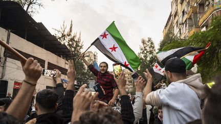 Scènes de liesse à Beyrouth après la chute de Bachar al-Assad (NAEL CHAHINE / MIDDLE EAST IMAGES)