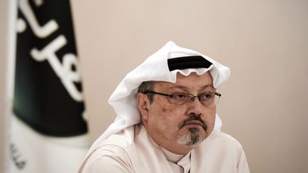 Jamal&nbsp;Khashoggi, le 15 décembre 2014, lors d'une conférence à Manama (Bahreïn). (MOHAMMED AL-SHAIKH / AFP)