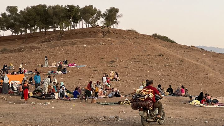 Un terrain vague à Tahannaout, au Maroc, le 9 septembre 2023. (ROBIN PRUDENT / FRANCEINFO)