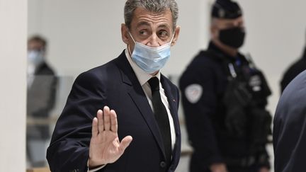 Nicolas Sarkozy à son arrivé au palais de justice de Paris le&nbsp;26 novembre 2020. (BERTRAND GUAY / AFP)