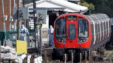 La station de métro Parsons Green, à Londres (Royaume-Uni), après l'explosion d'un engin explosif artisanal, vendredi 15 septembre 2017.&nbsp; (ADRIAN DENNIS / AFP)