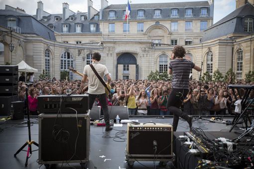 Pony pony run run à Matignon pour la Fête de la musique
 (Xavier de Torres / Maxppp)