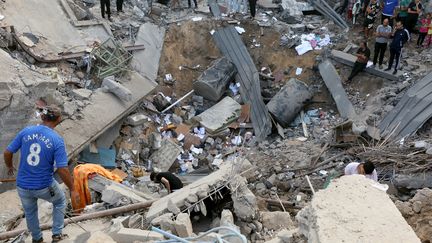 Les dégâts du bombardement du 19 octobre sur une annexe de l'église orthodoxe Saint-Porphyre, à Gaza (DAWOOD NEMER / AFP)