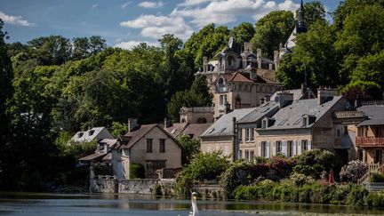 Pierrefonds dans l'Oise séduit les Parisiens en mal de nature, depuis le déconfinement. (AURELIEN MORISSARD / MAXPPP)