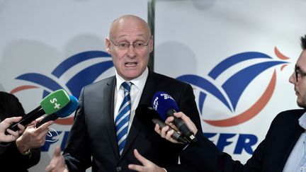 Le président de la Fédération française de Rugby, Bernard Laporte, le 27 décembre 2017, à Paris. (STEPHANE DE SAKUTIN / AFP)