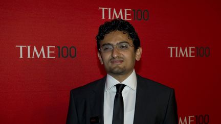 Wael Ghonim, militant égyptien sur internet, lors de son arrivée au gala des "100 personnalités les plus influentes du monde" de "Time Magazine", le 26 avril 2011 à New York. (DON EMMERT / AFP)