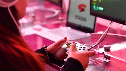 Le stand Google Stadia au salon du jeu vidéo de Cologne (Allemagne), le21 août 2019. (INA FASSBENDER / AFP)