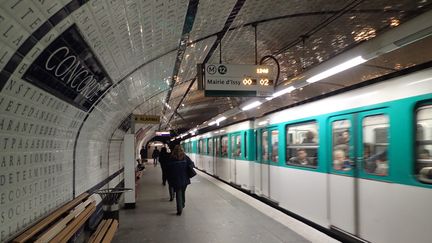 La station de métro Concorde sur la ligne 12 du métro parisien, le 13 avril 2016. (OLIVIER BOITET / MAXPPP)