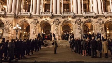 File d'attente devant l'Opéra Garnier, à Paris
 (Guillaume Collet / Sipa)