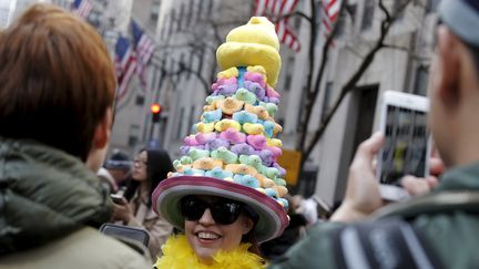 New York : exhibition de chapeaux décorés à la parade du bonnet de Pâques