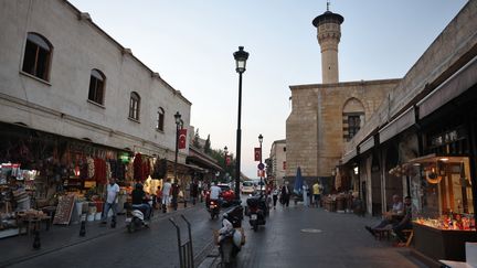 Le quartier historique de Gaziantep, au sud de la Turquie, où vivent de nombreux réfugiés syriens (ici en août 2022). (OMAR HAJ KADOUR / AFP)