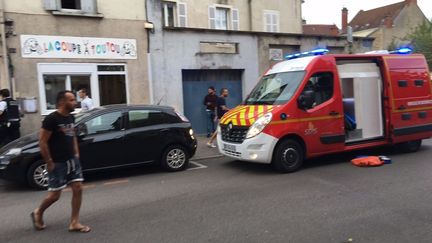 Explosion à Dijon : les secours cherchent les survivants sous les décombres