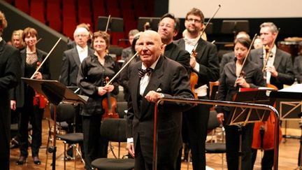 Le compositeur allemand Hans Werner Henze (au centre) en 2010
 (Ursula Kaufmann)