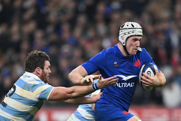 Thibaud Flament a réussi ses débuts avec le XV de France, samedi 6 novembre, contre l'Argentine. (ANNE-CHRISTINE POUJOULAT / AFP)