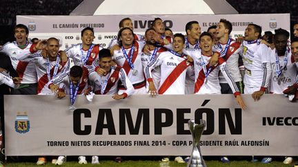 La joie des joueurs de River Plate, vainqueur du tournoi de clôture 2014