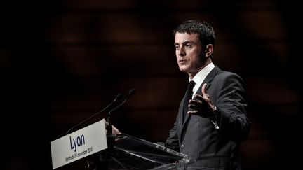 Manuel Valls, vendredi 6 novembre à Lyon (Rhône). (JEFF PACHOUD / AFP)