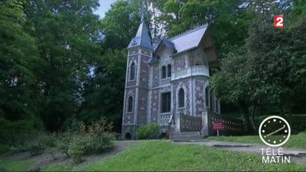 Un des deux châteaux d'Alexandre Dumas à Port-Marly ( Yvelines) (France 2)