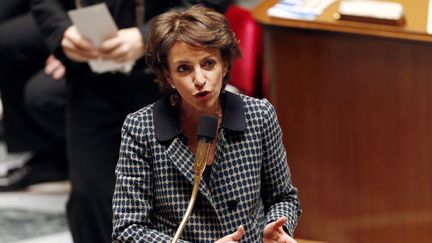 Marisol Touraine souhaite que l'agence nationale de s&eacute;curit&eacute; du m&eacute;dicament examine le dossier du Sativex, un m&eacute;dicament d&eacute;riv&eacute; du cannabis. (FRANCOIS GUILLOT / AFP)