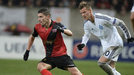 Jeremy Pied (Guingamp) et Andreï Yarmolenko (Dynamo Kiev) (JEAN-SEBASTIEN EVRARD / AFP)