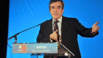 Le Premier ministre Fran&ccedil;ois Fillon &agrave; Vertou, le 14 novembre 2011 (FRANK PERRY/AFP)