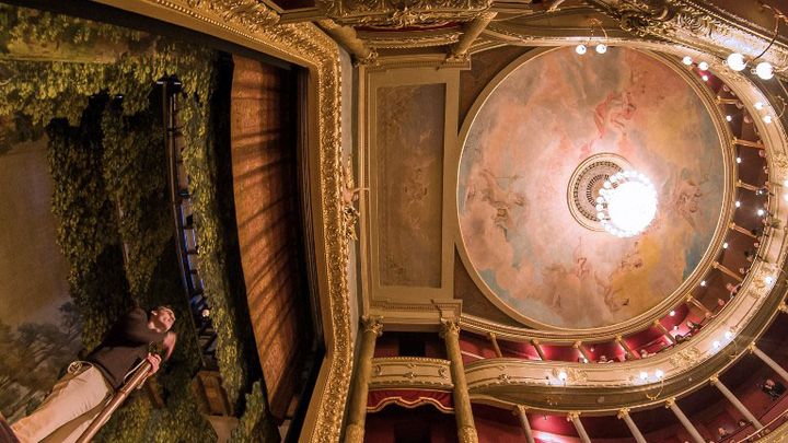 Le plafond du théâtre Blossac de Châtellerault
 (GUILLAUME SOUVANT/AFP)