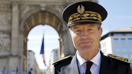 Christophe Mirmand, préfet des Bouches-du-Rhône, le 24 août 2020 devant l'Arc de triomphe de la place Jules Guesde à Marseille. (VALLAURI NICOLAS / MAXPPP)