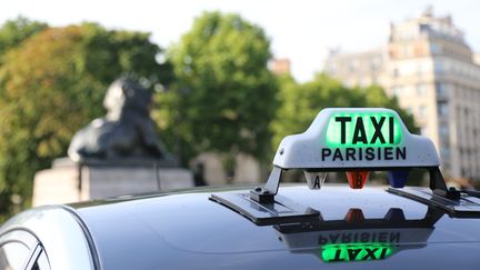 Taxis : une application pour moderniser le service