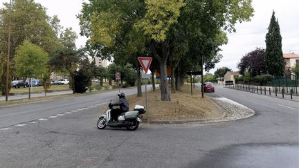 L'accident qui a co&ucirc;t&eacute; la vie &agrave; un adolescent de 14 ans circulant &agrave; moto s'est produit dans le quartier du Mirail, &agrave; Toulouse (Haute-Garonne), le 13 octobre 2012. (XAVIER DE FENOYL / MAXPPP)