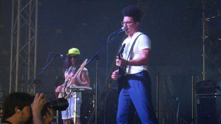 Live des Twin Twin au César Circus, Solidays 2012
 (Louise Wessbecher/Culturebox)