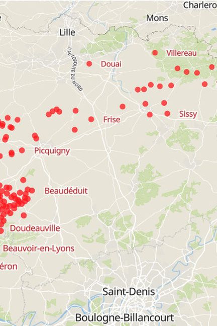 Carte situant les 206 communes concernées par&nbsp;des arrêtés&nbsp;visant à limiter certaines activités agricoles et à restreindre la mise sur le marché de produits alimentaires d'origine animale et végétale. (FRANCEINFO)