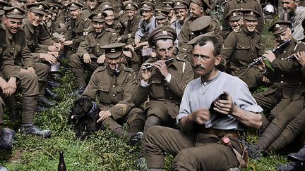 Le réalisateur du "Seigneur des anneaux"&nbsp;sort&nbsp;un documentaire sur la Première Guerre mondiale, avec des archives retravaillées des soldats britanniques. (Warner Bros / Imperial War Museum)